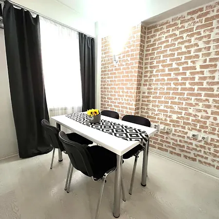 Apartment Reina Center *